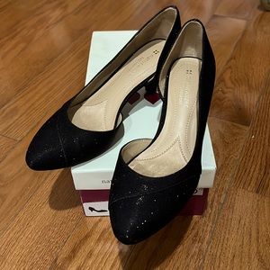 NWT Naturalizer Deva Black Glitter Pumps Size 6.5